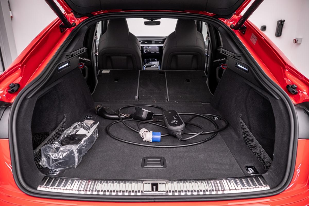 Audi e-tron S Sportback (370kW)