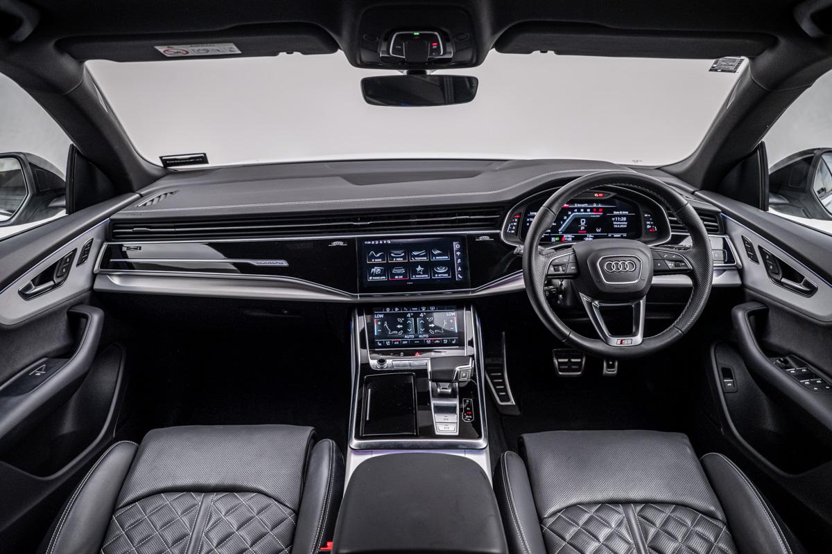 Audi SQ8 Performance TFSI quattro (373kW)